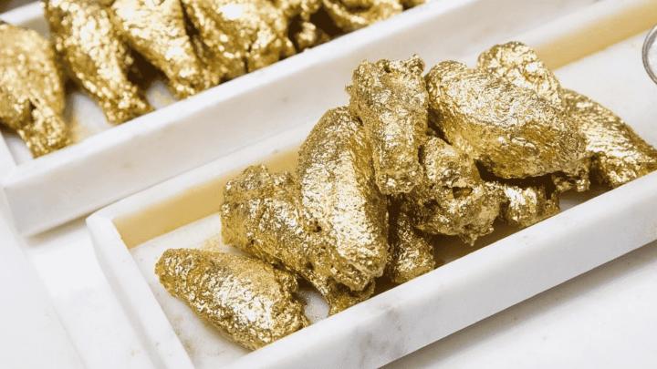 Alitas de pollo rebozadas en oro